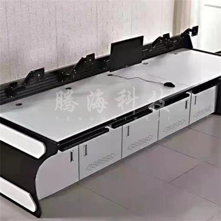 操作台